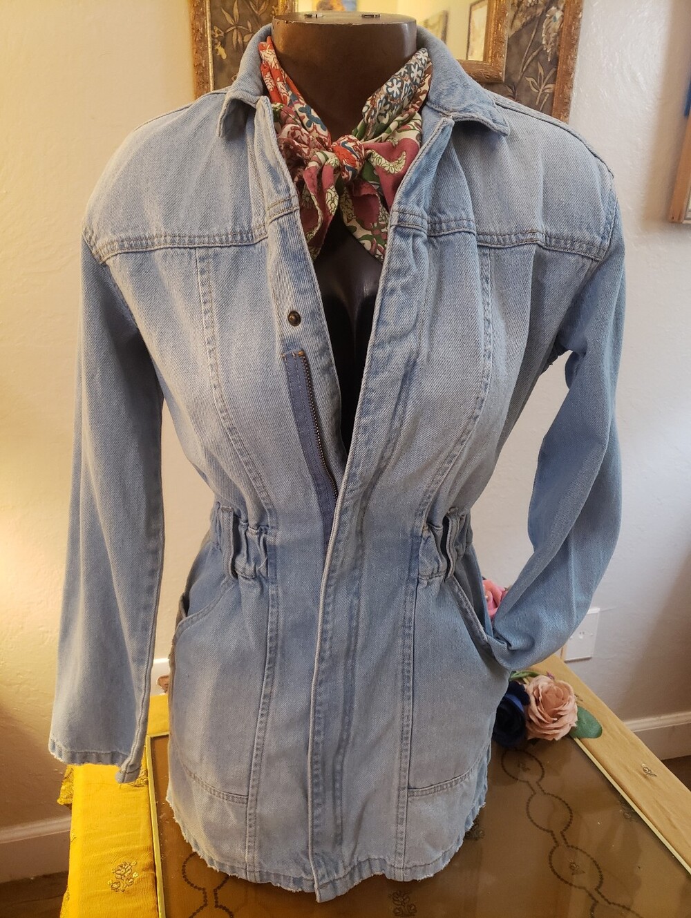 Smart & Edgy Universal Thread Lightwash Denim Utility Mini Dress Size 0 NWOT